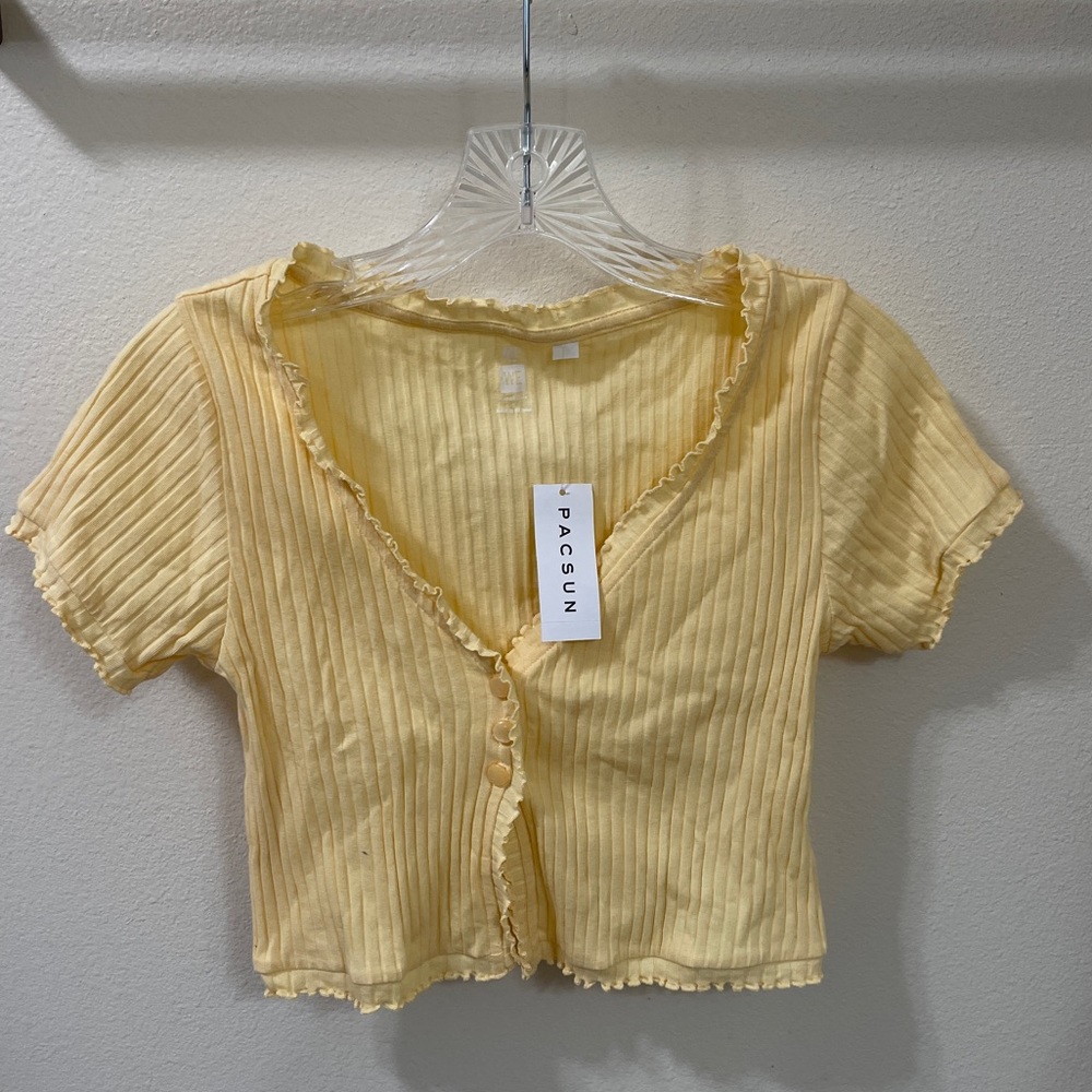 NEW WITH TAGS Yellow Button Up Tshirt